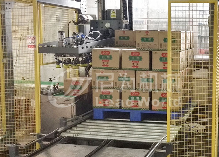 尼為機械伺服碼垛機